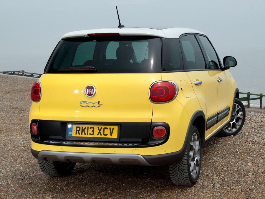  Fiat 500L Trekking 2013 года  (UK) (фото 6 из 16)